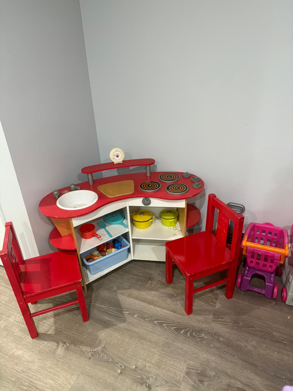 Pretend play kitchen for imaginative play